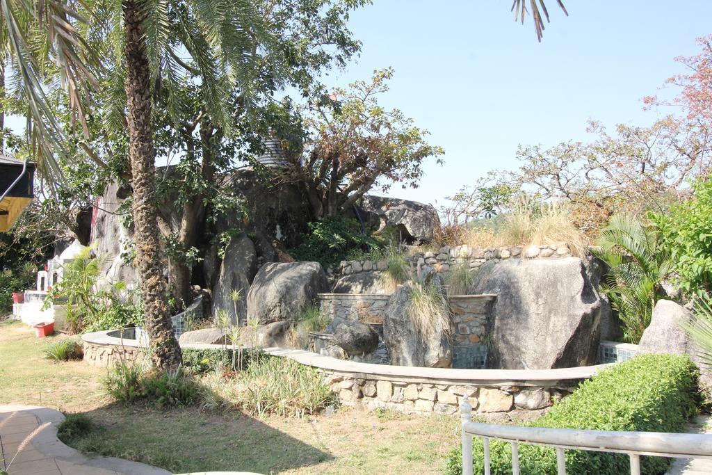 Richi Valley Mount Abu Hotel Buitenkant foto