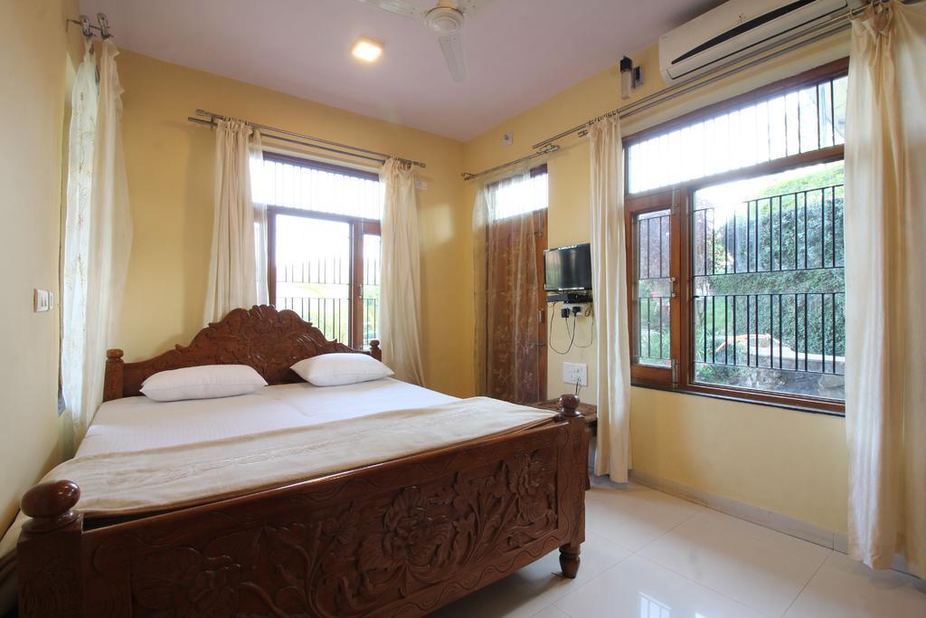 Richi Valley Mount Abu Hotel Buitenkant foto