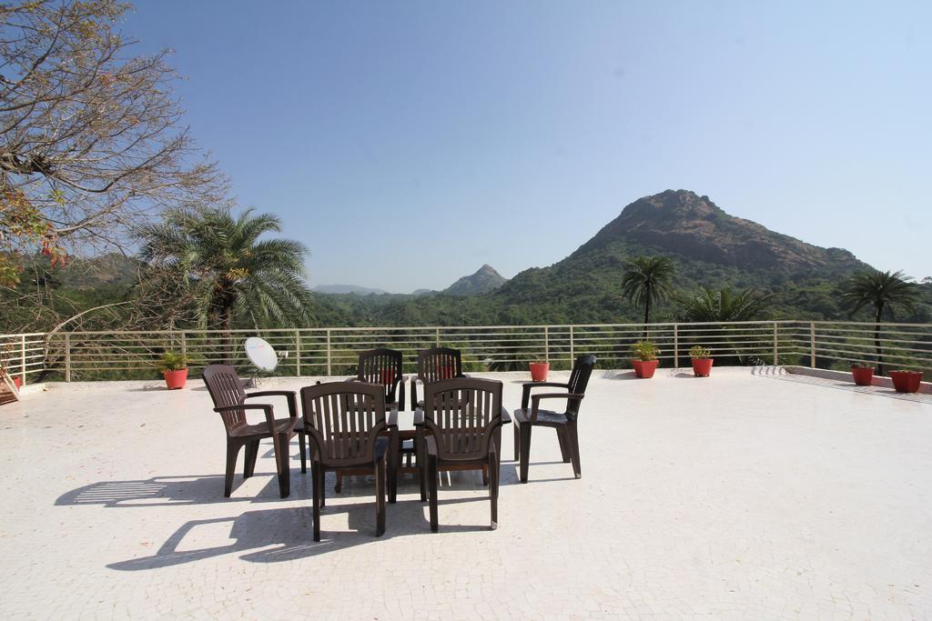 Richi Valley Mount Abu Hotel Buitenkant foto